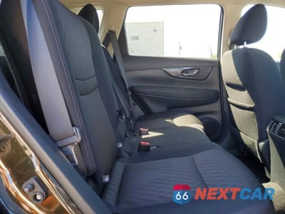 Zdjęcie 11 z 13 samochodu: 2017 NISSAN ROGUE SV VIN:5N1AT2MV9HC778638 - miniatura