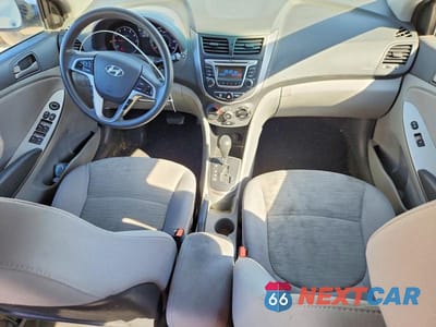 Zdjęcie 8 z 12 samochodu: 2017 HYUNDAI ACCENT VALUE EDITION VIN:KMHCT4AE1HU224173 - miniatura