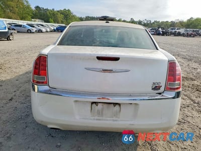 Zdjęcie 6 z 11 samochodu: 2013 CHRYSLER 300 VIN:2C3CCAAG9DH528809 - miniatura
