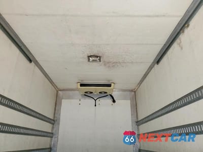 Zdjęcie 10 z 13 samochodu: 2016 ISUZU NQR REFRIGERATED BOX TRUCK VIN:JALE5W164G7900557 - miniatura