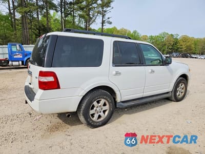 Trzecie zdjęcie samochodu z tyłu: 2010 FORD EXPEDITION XLT VIN:1FMJU1F52AEB57479 - miniatura