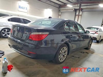 Trzecie zdjęcie samochodu z tyłu: 2009 BMW 535 XI VIN:WBANV93579C132457 - miniatura
