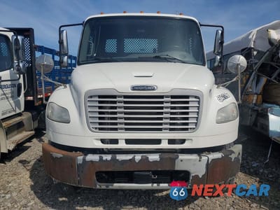 Piąte zdjęcie samochodu w środku: 2017 FREIGHTLINER M2 106 MEDIUM DUTY VIN:1FVHCYCYXHHHZ3886 - miniatura