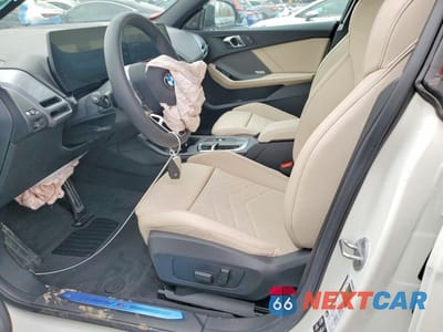 Zdjęcie 7 z 12 samochodu: 2026 BMW 228XI VIN:WBA23GG09T7U19715 - miniatura