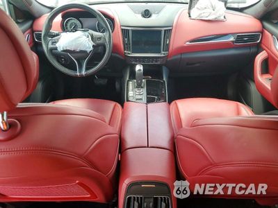 Zdjęcie 8 z 13 samochodu: 2022 MASERATI LEVANTE BASE VIN:ZN661XUAXNX402334 - miniatura