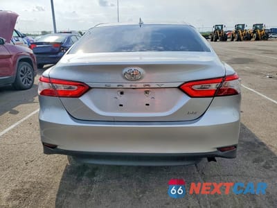 Zdjęcie 6 z 12 samochodu: 2019 TOYOTA CAMRY LE VIN:4T1B11HK2KU270243 - miniatura