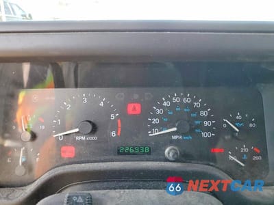 Zdjęcie 9 z 12 samochodu: 2000 JEEP WRANGLER / TJ SPORT VIN:1J4FA49S9YP721689 - miniatura