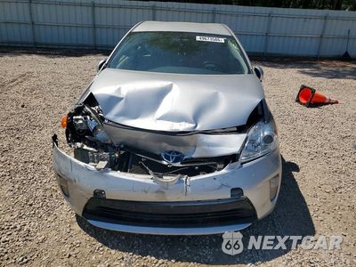 Piąte zdjęcie samochodu w środku: 2015 TOYOTA PRIUS TWO VIN:JTDKN3DU0F1992345 - miniatura