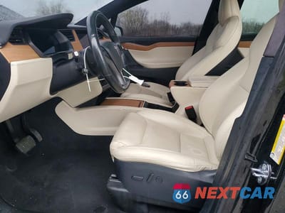 Zdjęcie 7 z 13 samochodu: 2021 TESLA MODEL X VIN:5YJXCAE20MF322912 - miniatura