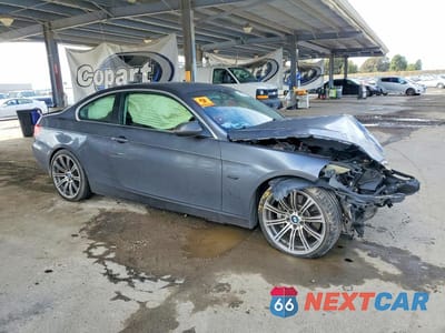 Czwarte zdjęcie samochodu z boku: 2007 BMW 335 I VIN:WBAWB73517P022219 - miniatura