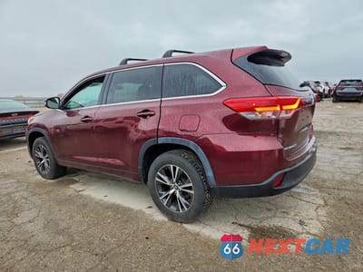 Drugie zdjęcie samochodu z przodu: 2017 TOYOTA HIGHLANDER LE VIN:5TDZZRFHXHS209754 - miniatura