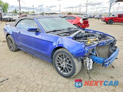 Czwarte zdjęcie samochodu z boku: 2014 FORD MUSTANG VIN:1ZVBP8EMXE5316852 - miniatura