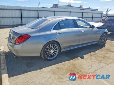Trzecie zdjęcie samochodu z tyłu: 2015 MERCEDES-BENZ S 550 VIN:WDDUG8CB3FA131330 - miniatura