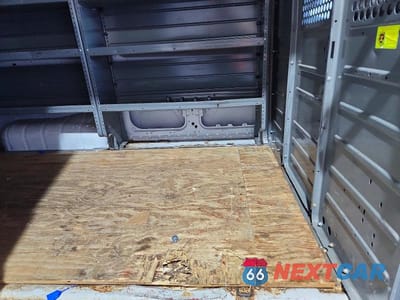 Zdjęcie 11 z 12 samochodu: 2018 NISSAN NV 2500 HD S VIN:1N6BF0LY0JN817088 - miniatura