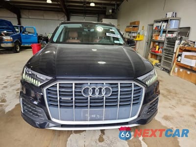 Piąte zdjęcie samochodu w środku: 2021 AUDI Q7 PREMIUM PLUS VIN:WA1LJAF78MD038024 - miniatura