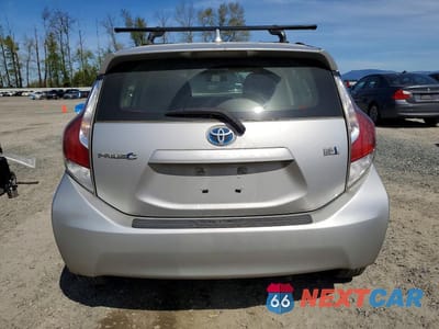 Zdjęcie 6 z 13 samochodu: 2016 TOYOTA PRIUS C TWO VIN:JTDKDTB30G1119869 - miniatura