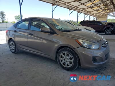 Czwarte zdjęcie samochodu z boku: 2012 HYUNDAI ACCENT GLS VIN:KMHCT4AE6CU065661 - miniatura