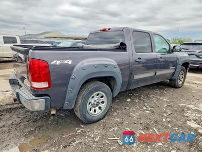 Trzecie zdjęcie samochodu z tyłu: 2010 GMC SIERRA K1500 SL VIN:3GTRKUEA1AG120834 - miniatura