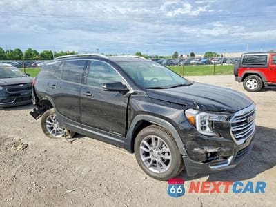Czwarte zdjęcie samochodu z boku: 2022 GMC TERRAIN SLT VIN:3GKALPEV4NL256648 - miniatura