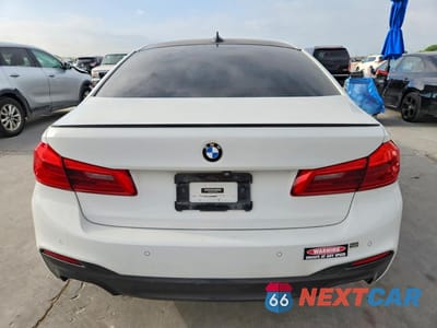Zdjęcie 6 z 13 samochodu: 2018 BMW M550XI VIN:WBAJB9C54JB036528 - miniatura