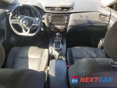 Zdjęcie 8 z 13 samochodu: 2018 NISSAN ROGUE S VIN:KNMAT2MV3JP562299 - miniatura