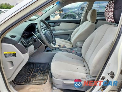 Zdjęcie 7 z 12 samochodu: 2007 KIA OPTIMA LX VIN:KNAGE123X75094928 - miniatura