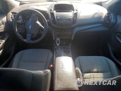 Zdjęcie 8 z 13 samochodu: 2019 FORD ESCAPE S VIN:1FMCU0F70KUA87492 - miniatura