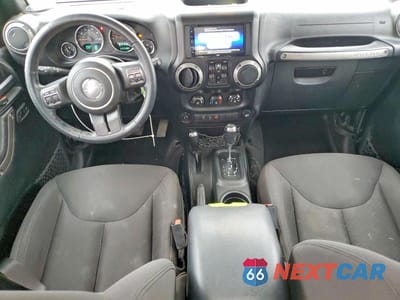 Zdjęcie 8 z 13 samochodu: 2016 JEEP WRANGLER UNLIMITED SPORT VIN:1C4BJWDG6GL330606 - miniatura
