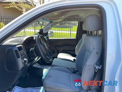 Zdjęcie 6 z 10 samochodu: 2018 CHEVROLET SILVERADO C1500 VIN:1GCNCNEC9JZ240397 - miniatura