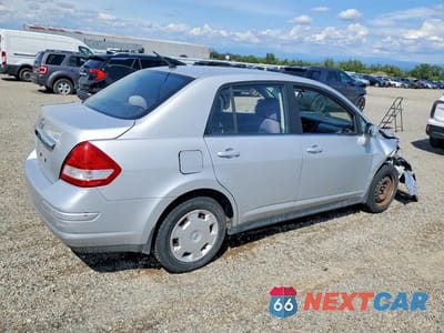 Trzecie zdjęcie samochodu z tyłu: 2008 NISSAN VERSA 1.8 S VIN:3N1BC11E18L378703 - miniatura