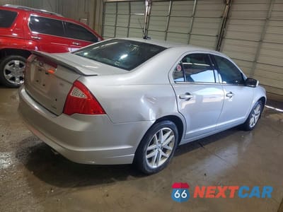 Trzecie zdjęcie samochodu z tyłu: 2010 FORD FUSION SEL VIN:3FAHP0JGXAR342783 - miniatura