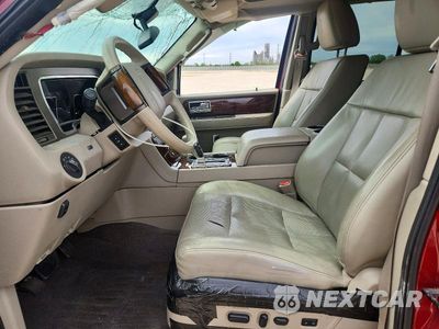 Zdjęcie 7 z 13 samochodu: 2014 LINCOLN TOWNHOUSE NAVIGATOR VIN:5LMJJ2H59EEL04413 - miniatura