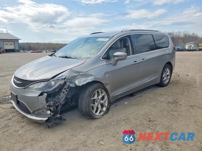2017 CHRYSLER PACIFICA TOURING L PLUS 2C4RC1EGXHR585181 - główne zdjęcie licytacji z USA - miniatura