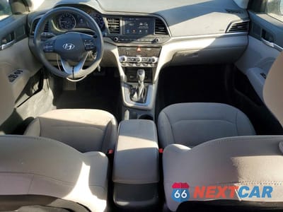 Zdjęcie 8 z 12 samochodu: 2020 HYUNDAI ELANTRA SEL VIN:5NPD84LF5LH499208 - miniatura