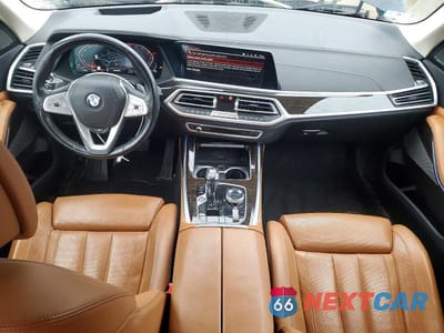 Zdjęcie 8 z 14 samochodu: 2021 BMW X7 XDRIVE40I VIN:5UXCW2C0XM9D83242 - miniatura