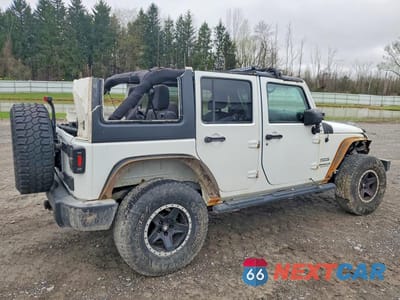 Trzecie zdjęcie samochodu z tyłu: 2016 JEEP WRANGLER UNLIMITED SPORT VIN:1C4BJWDG5GL342021 - miniatura