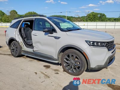 Czwarte zdjęcie samochodu z boku: 2022 KIA SORENTO X-LINE SX PRESTIGE VIN:5XYRKDLF9NG102522 - miniatura