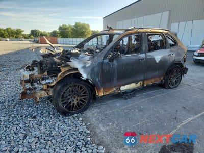2017 PORSCHE CAYENNE WP1AA2A23HKA92149 - główne zdjęcie licytacji z USA - miniatura