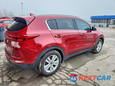 Trzecie zdjęcie samochodu z tyłu: 2018 KIA SPORTAGE LX VIN:KNDPMCAC6J7393041 - miniatura
