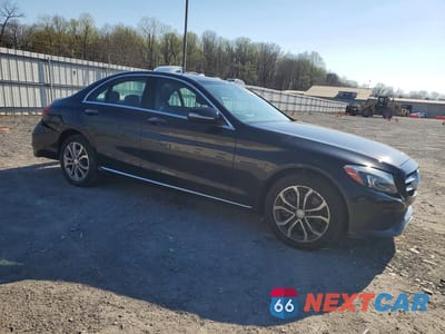 Czwarte zdjęcie samochodu z boku: 2015 MERCEDES-BENZ C 300 4MATIC VIN:55SWF4KBXFU072508 - miniatura