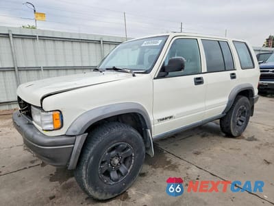 1996 ISUZU TROOPER S JACDJ58V8T7905060 - główne zdjęcie licytacji z USA - miniatura