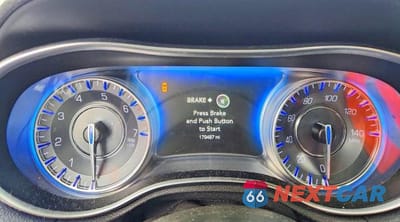 Zdjęcie 9 z 12 samochodu: 2017 CHRYSLER 300C VIN:2C3CCAEG8HH579766 - miniatura