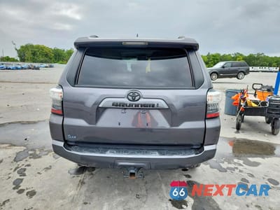 Zdjęcie 6 z 12 samochodu: 2023 TOYOTA 4RUNNER SR5 VIN:JTEEU5JR0P5279057 - miniatura