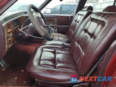 Zdjęcie 7 z 12 samochodu: 1986 CADILLAC FLEETWOOD BROUGHAM VIN:1G6DW69YXG9739087 - miniatura