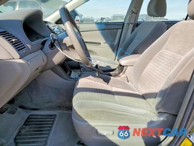 Zdjęcie 7 z 11 samochodu: 2006 TOYOTA CAMRY LE VIN:4T1BE30K76U668470 - miniatura