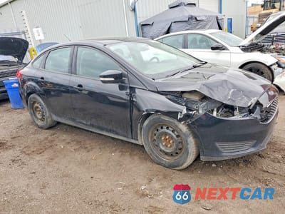 Czwarte zdjęcie samochodu z boku: 2017 FORD FOCUS SE VIN:1FADP3F28HL273372 - miniatura