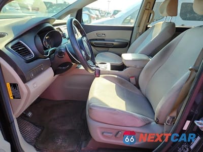 Zdjęcie 7 z 13 samochodu: 2017 KIA SEDONA LX VIN:KNDMB5C12H6233884 - miniatura