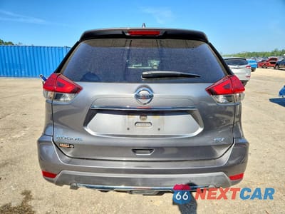Zdjęcie 6 z 13 samochodu: 2017 NISSAN ROGUE SV VIN:KNMAT2MT2HP573352 - miniatura