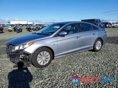 2017 HYUNDAI SONATA HYBRID SE KMHE24L1XHA046724 - główne zdjęcie licytacji z USA - miniatura