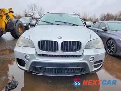 Piąte zdjęcie samochodu w środku: 2012 BMW X5 XDRIVE35I VIN:5UXZV4C5XCL749204 - miniatura
